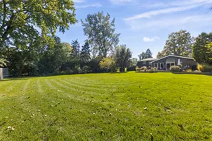 8345 Brookridge Rd, Downers Grove, IL 60516 - Photo 31