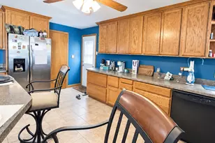 12409 44th Ct, Alsip, IL 60803 - Photo 5