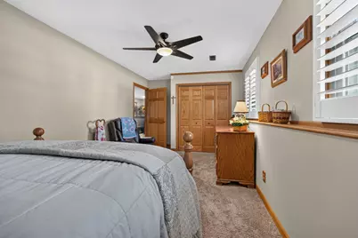 2024 Woodhavens Drive, Bloomington, IL 61701 - Photo 21
