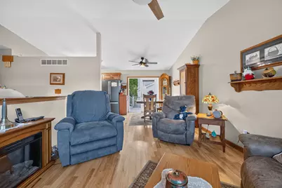 2024 Woodhavens Drive, Bloomington, IL 61701 - Photo 5