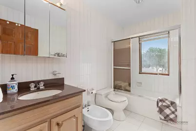1130 New Trier Court, Wilmette, IL 60091 - Photo 33
