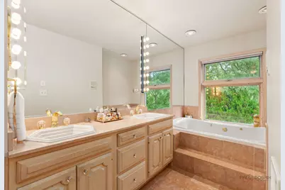 1130 New Trier Court, Wilmette, IL 60091 - Photo 25