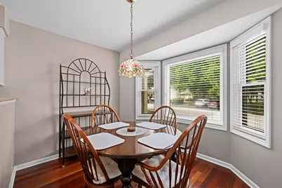 2017 N Charter Point Drive, Arlington Heights, IL 60004 - Photo 9