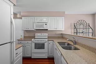 2017 N Charter Point Dr, Arlington Heights, IL 60004 - Photo 7