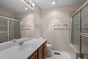 2017 N Charter Point Dr, Arlington Heights, IL 60004 - Photo 13