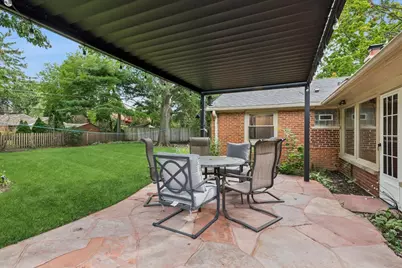 2392 Manor Lane, Park Ridge, IL 60068 - Photo 17