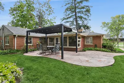 2392 Manor Lane, Park Ridge, IL 60068 - Photo 19
