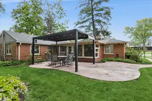 2392 Manor Ln, Park Ridge, IL 60068 - Photo 19