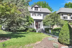 9608 S Longwood Dr, Chicago, IL 60643 - Photo 3
