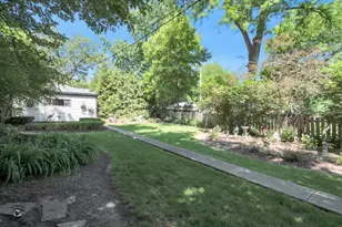 9608 S Longwood Dr, Chicago, IL 60643 - Photo 29