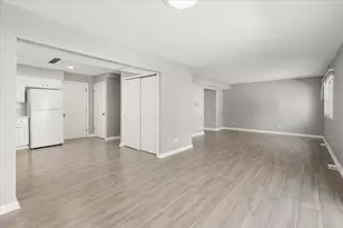 322 Maple Ln, Round Lake, IL 60073 - Photo 15