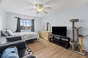 640 Murray Ln, Des Plaines, IL 60016 - Photo 11