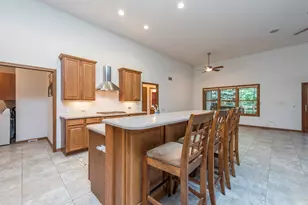 3748 Creekside Ct, Winthrop Harbor, IL 60096 - Photo 11