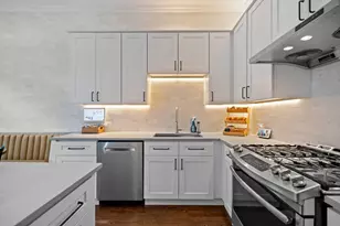 1051 W Lill Ave, Chicago, IL 60614 - Photo 3