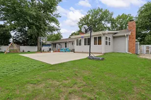 2204 Plymouth Dr, Champaign, IL 61821 - Photo 35