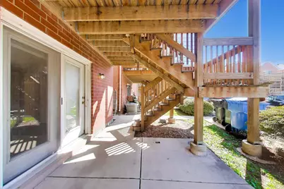 651 W Division Street #A, Chicago, IL 60610 - Photo 17