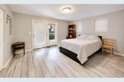 651 W Division Street #A, Chicago, IL 60610 - Photo 15