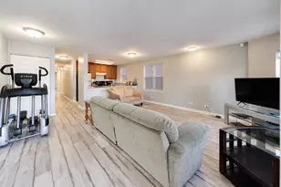 651 W Division St, Chicago, IL 60610 - Photo 3