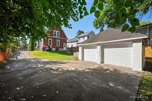 468 Locust St, Elgin, IL 60123 - Photo 35