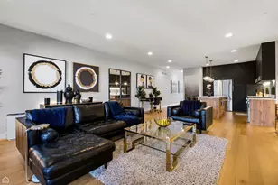 2448 W Diversey Ave, Chicago, IL 60647 - Photo 11