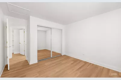 110 N Willow Road #4, Elmhurst, IL 60126 - Photo 3