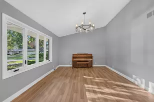 7488 Gnarl Tree Ct, Cherry Valley, IL 61016 - Photo 5