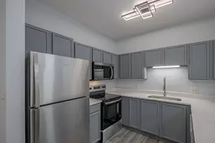 801 N McLean Blvd, Elgin, IL 60123 - Photo 5