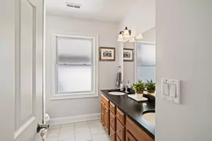 303 Park Ave, Clarendon Hills, IL 60514 - Photo 21