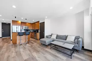 30 E Huron St, Chicago, IL 60611 - Photo 13