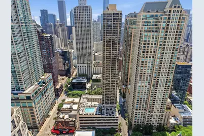 30 E Huron Street #5605, Chicago, IL 60611 - Photo 33