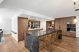 200 E Delaware Pl, Chicago, IL 60611 - Photo 7