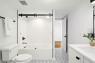 200 E Delaware Pl, Chicago, IL 60611 - Photo 27