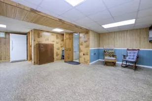 937 Townsend St, Sycamore, IL 60178 - Photo 15