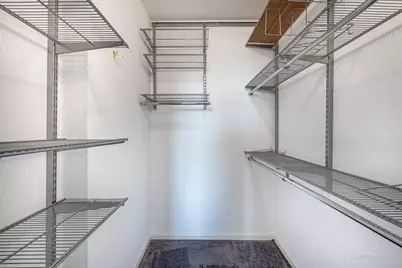 525 W Hawthorne Place #1601, Chicago, IL 60657 - Photo 15