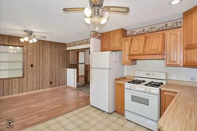 33 Jan Avenue, Kankakee, IL 60901 - Photo 7