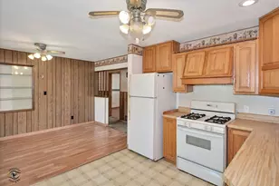 33 Jan Ave, Kankakee, IL 60901 - Photo 7