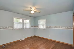 33 Jan Ave, Kankakee, IL 60901 - Photo 9