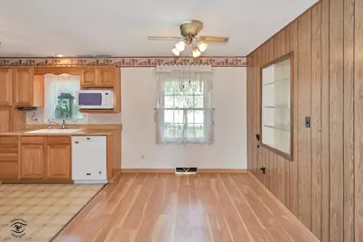 33 Jan Avenue, Kankakee, IL 60901 - Photo 5