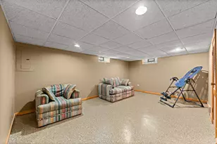 913 E 162nd Pl, South Holland, IL 60473 - Photo 27