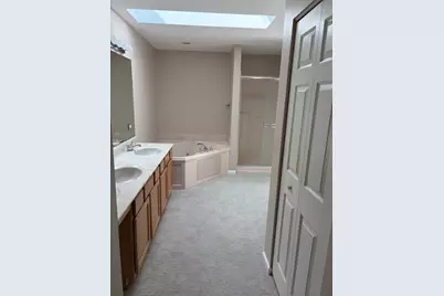 573 Crooked Stick Court, Vernon Hills, IL 60061 - Photo 13