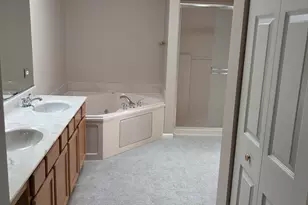 573 Crooked Stick Ct, Vernon Hills, IL 60061 - Photo 13