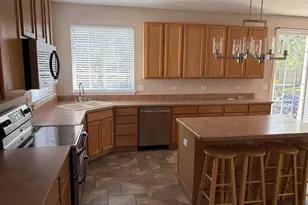 573 Crooked Stick Ct, Vernon Hills, IL 60061 - Photo 7