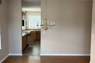 573 Crooked Stick Ct, Vernon Hills, IL 60061 - Photo 5
