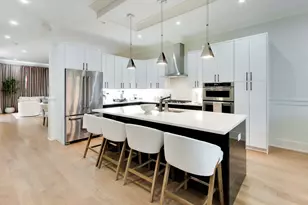700 E 46th St, Chicago, IL 60653 - Photo 13