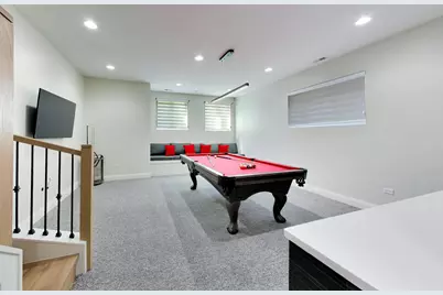 700 E 46th Street, Chicago, IL 60653 - Photo 31