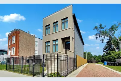 700 E 46th Street, Chicago, IL 60653 - Photo 3