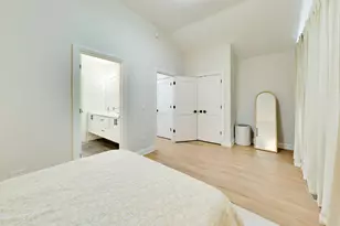 700 E 46th St, Chicago, IL 60653 - Photo 23