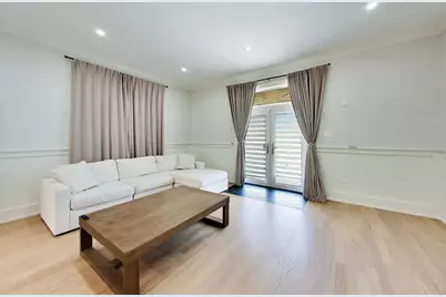700 E 46th Street, Chicago, IL 60653 - Photo 15