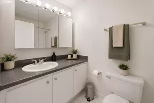 10 E Ontario St, Chicago, IL 60611 - Photo 13