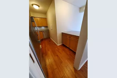 1940 Cherry Lane #213, Northbrook, IL 60062 - Photo 3